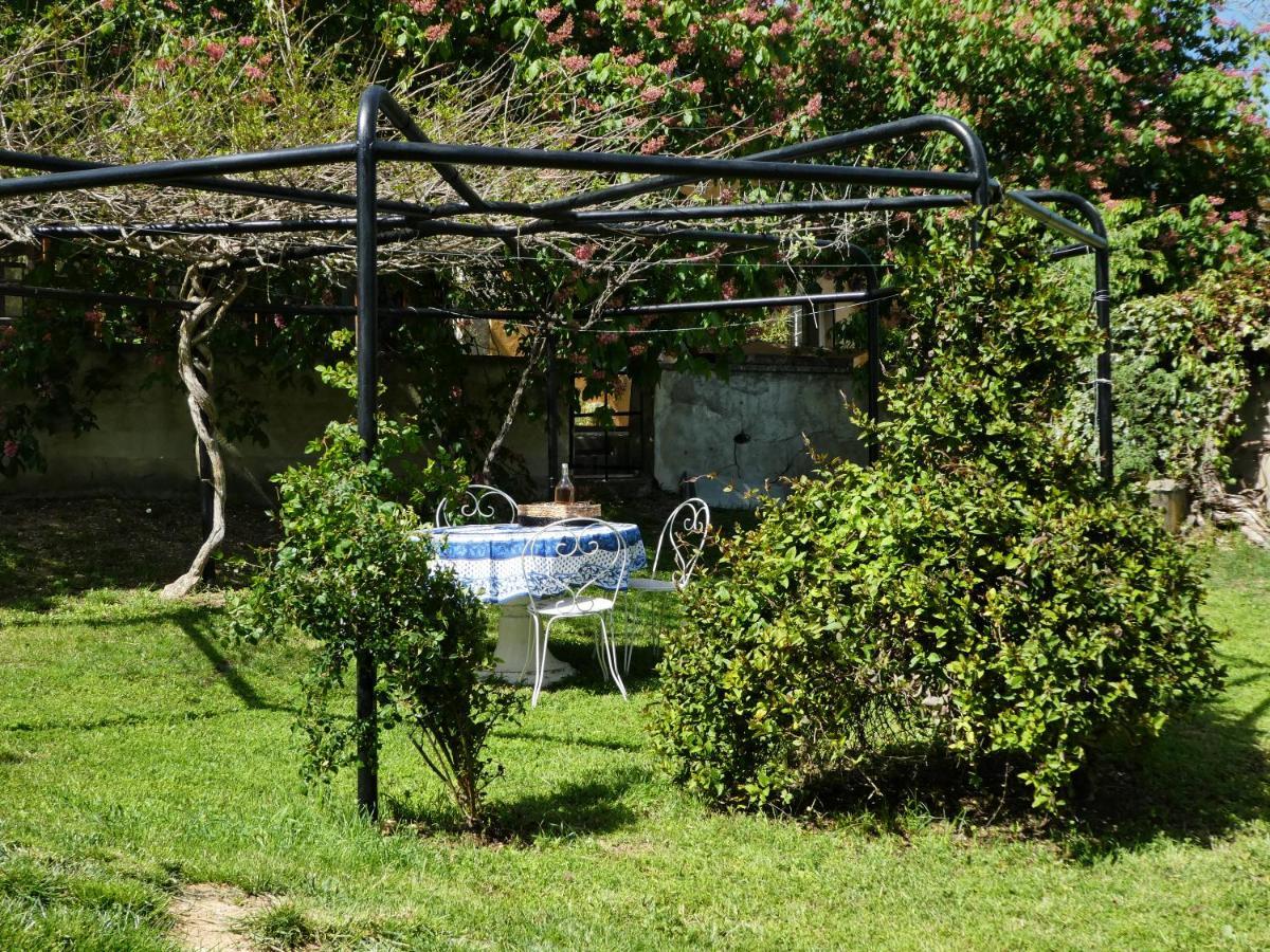 L'Auguste Maison D'Hotes Valensole Buitenkant foto